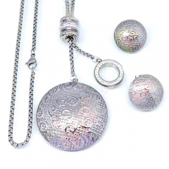 Stainless steel jewelry set Necklace and earrings