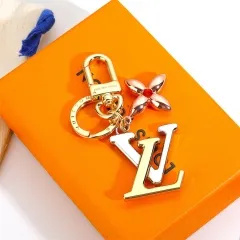 Stainless steel jewelry LV keychain