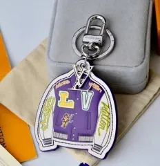 Stainless steel jewelry LV keychain