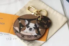Stainless steel jewelry LV keychain