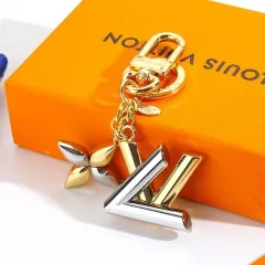Stainless steel jewelry LV keychain