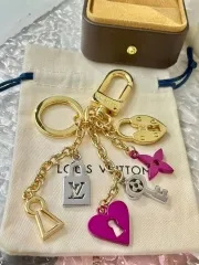 Stainless steel jewelry LV keychain