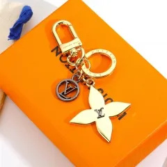 Stainless steel jewelry LV keychain
