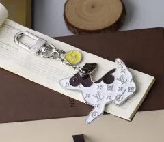Stainless steel jewelry LV keychain