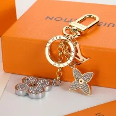 Stainless steel jewelry LV keychain