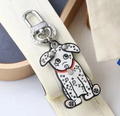 Stainless steel jewelry LV keychain