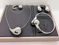 Stainless steel jewelry necklace earring Bracelet ring set Wholesale