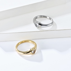 Stainless steel jewelry women ring wholesale，Cold and minimalist European and American style titanium steel heart-shaped diamond ring