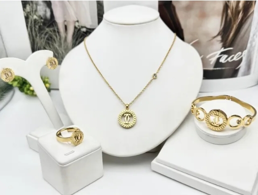 Stainless steel jewelry necklace earring Bracelet ring Wholesale