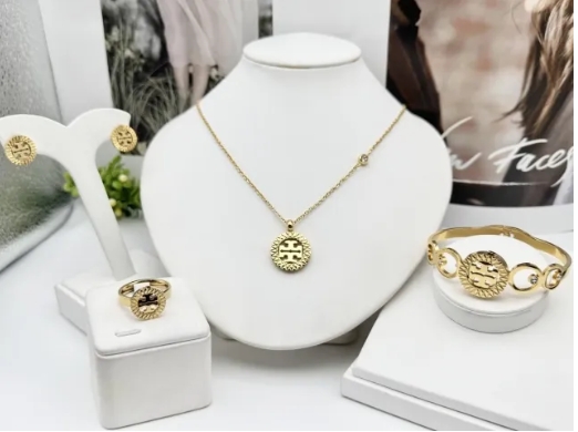 Stainless steel jewelry necklace earring Bracelet ring Wholesale