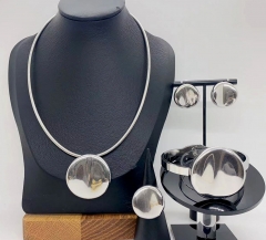 Stainless steel jewelry necklace earring Bracelet ring Wholesale